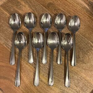 Oneida Gala-Impulse Soup Spoons (9)